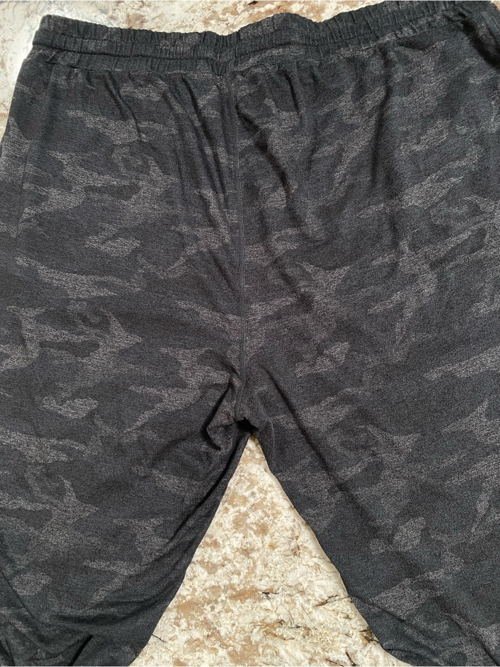 Vuori DreamKnit Performance Joggers Women’s XL Camo Sweatpants - Picture 5 of 9
